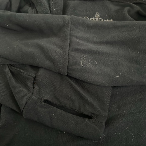 Cuddl Duds Women’s Software Stretchy Hooded Black Shirt Size Large - Picture 5 of 5